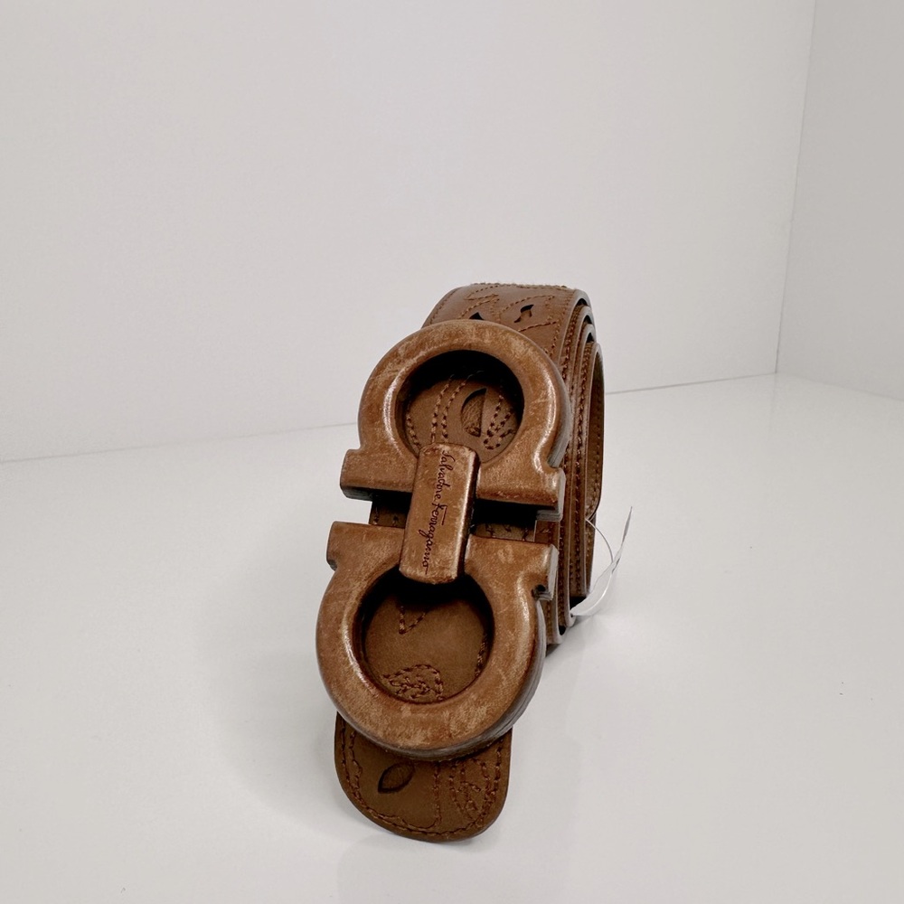❌sold❌Authentic rare Salvatore ferragamo belt wood leather top buckle - Picture 1 of 7
